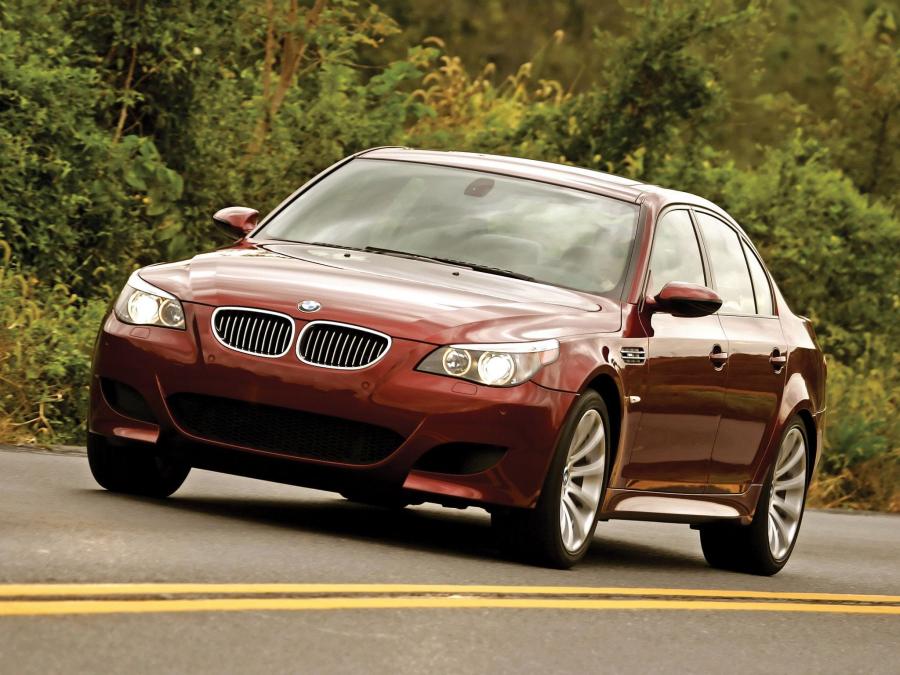 BMW M5 (US) '2005